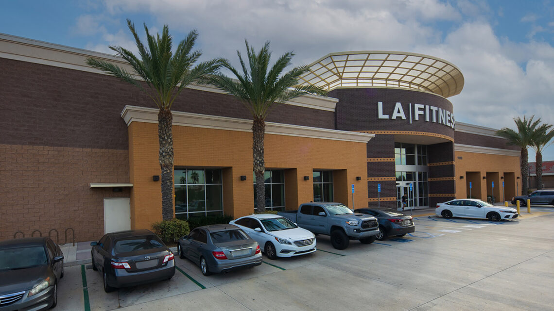 la fitness near me
